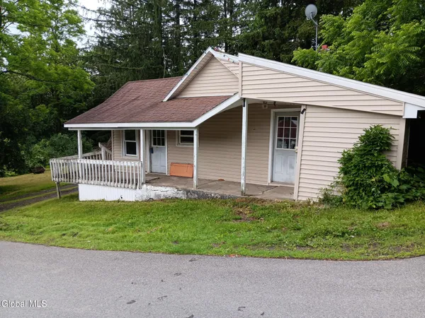 $139,900 | 352 Hillside Road, Duanesburg, NY 12137