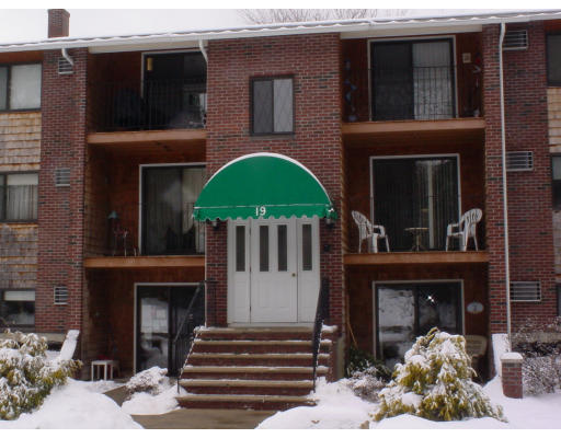 19 Fuller Road, Unit 3 Foxboro, MA 02035 - Photo 1 of 1