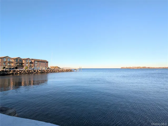 a view of ocean with city view