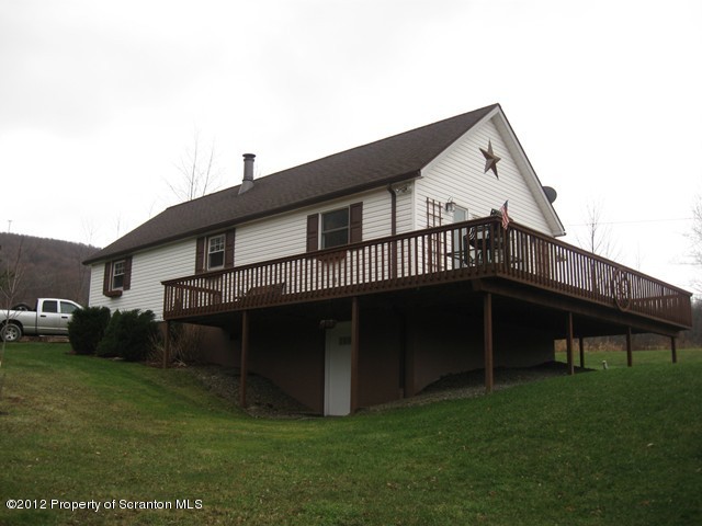 496 Helens Road Union Dale, PA 18470 - Photo 3 of 22 Gallery Image 3