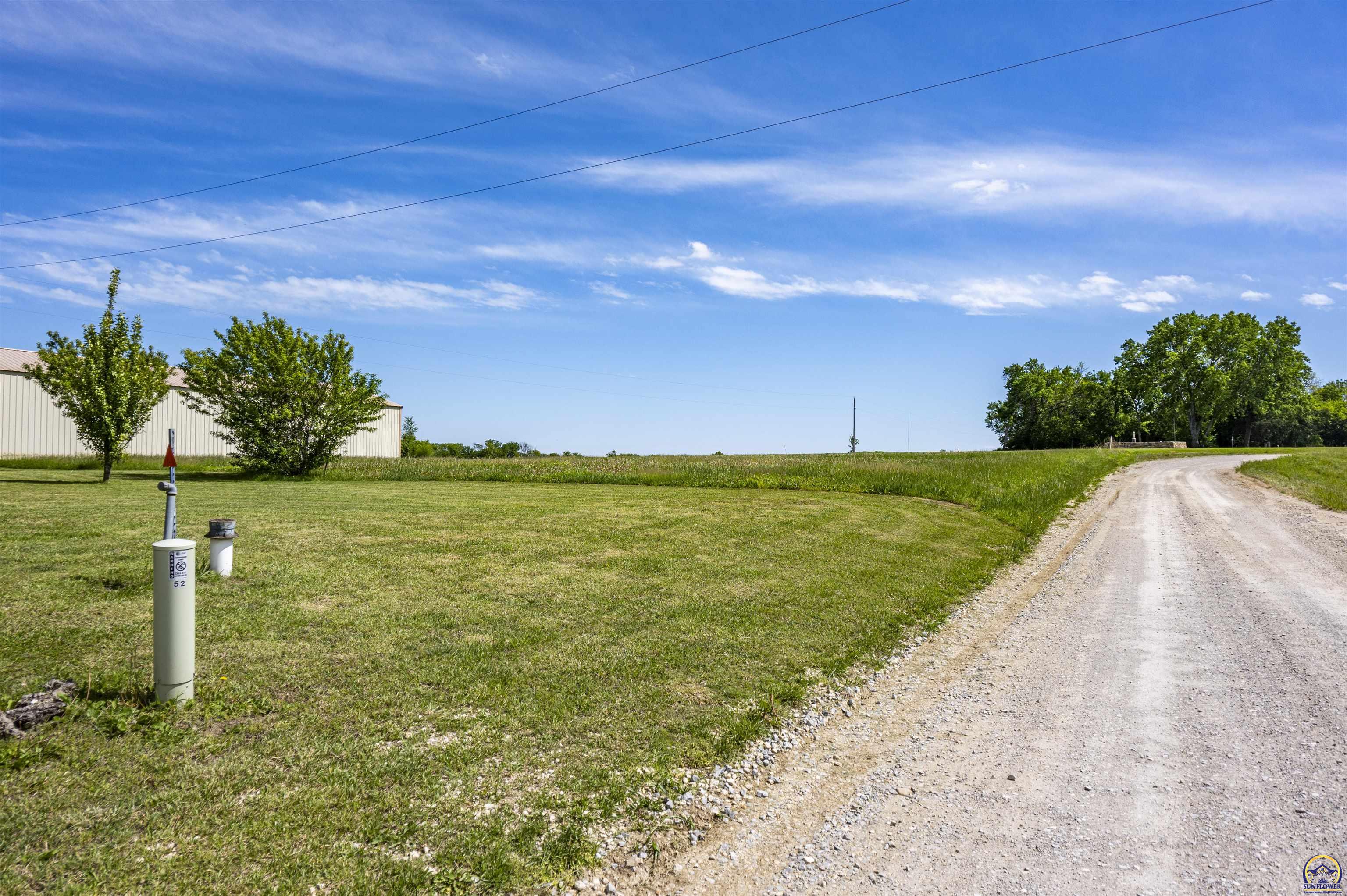 2026 Northwest Douglas Road Topeka, KS 66615 - Photo 4 of 94