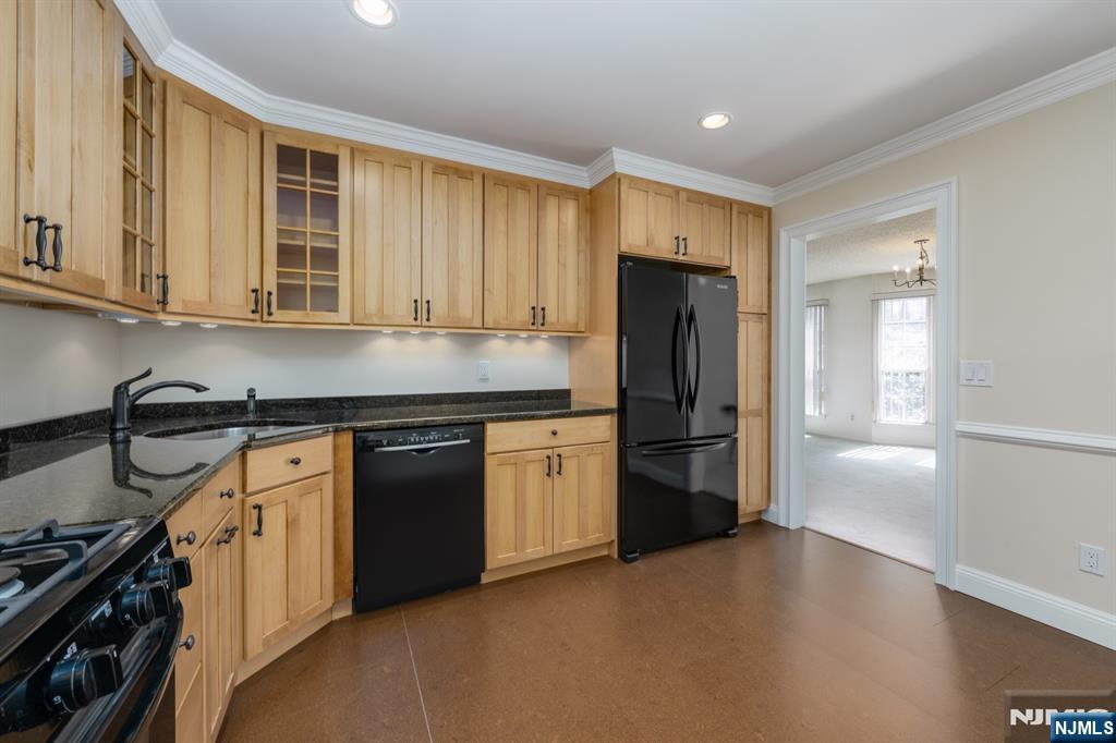 511 Quince Court Mahwah, NJ 07430 - Photo 14 of 29