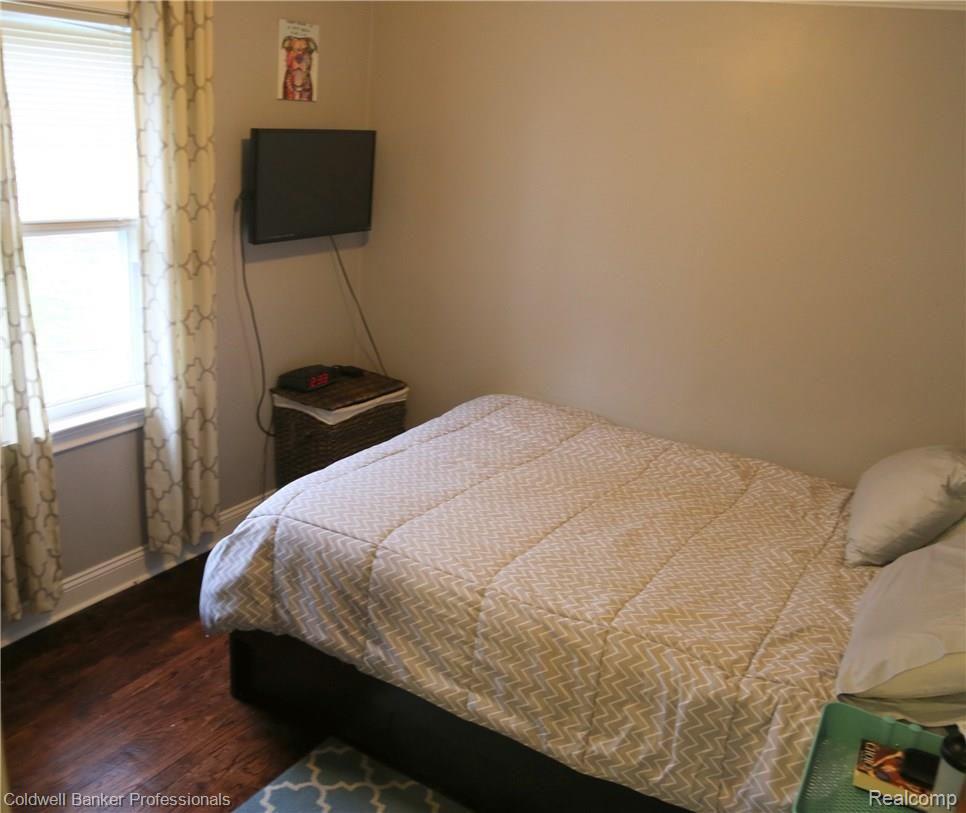 21654 Middlebelt Road Farmington, MI 48336 - Photo 15 of 23 MBR1.jpg