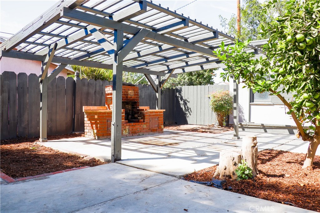 3323 Riverview Drive Jurupa Valley, CA 92509 - Photo 6 of 26