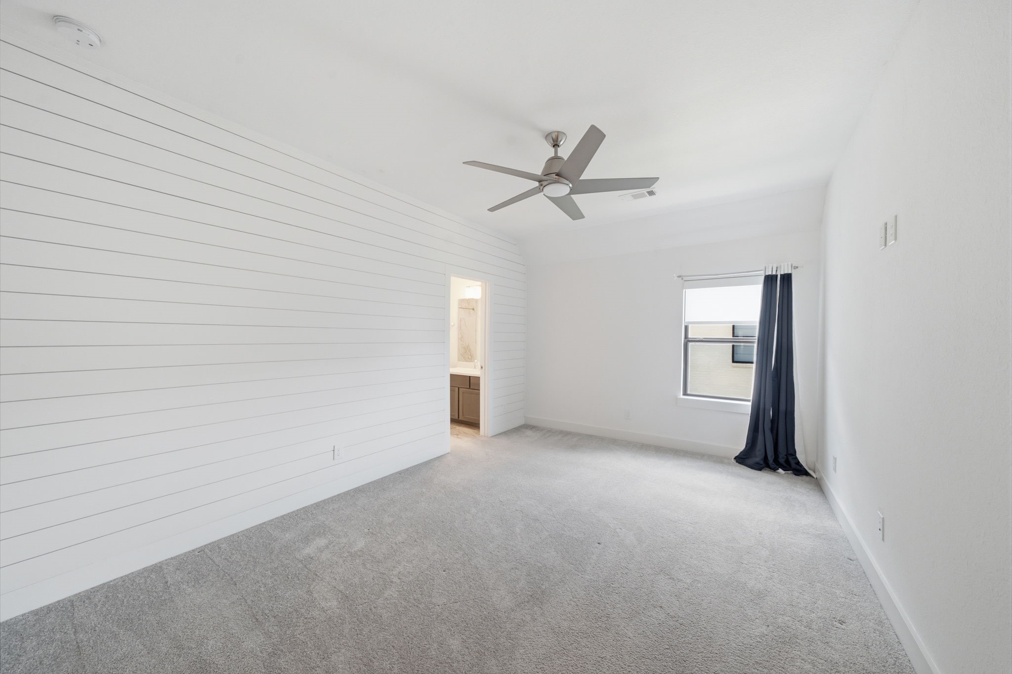 4712 Lorelai Lane Spring, TX 77386 - Photo 21 of 35 Secondary bedroom #3 on the 2nd floor