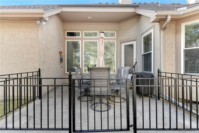 $381,500 | 4119 Southwest Homestead Drive, Lee's Summit, MO 64082