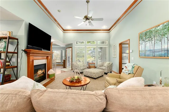 $381,500 | 4119 Southwest Homestead Drive, Lee's Summit, MO 64082