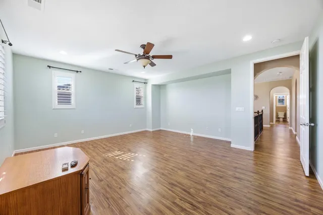 a view of livingroom with hardwood