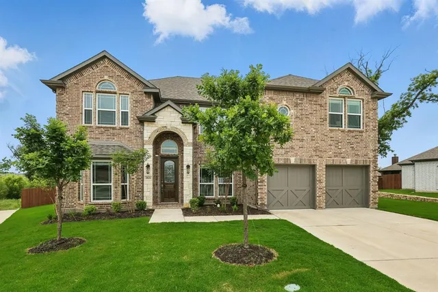 $599,900 | 2821 White Plns Drive, Midlothian, TX 76065