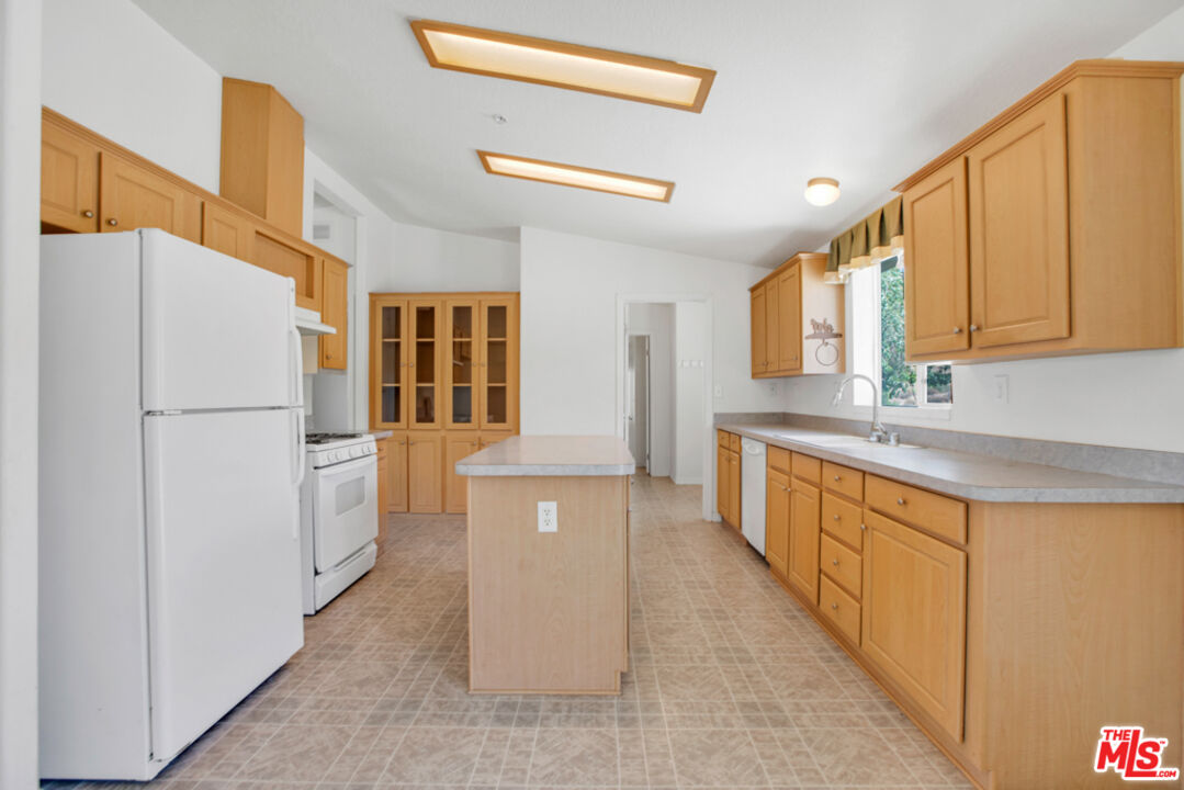 44150 Munz Ranch Road Lake Hughes, CA 93532 - Photo 38 of 40 Gallery Image 38