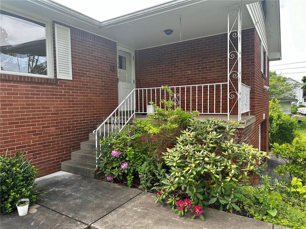 1703 Brodhead Road Coraopolis, PA 15108 - Photo 3 of 47 Gallery Image 3