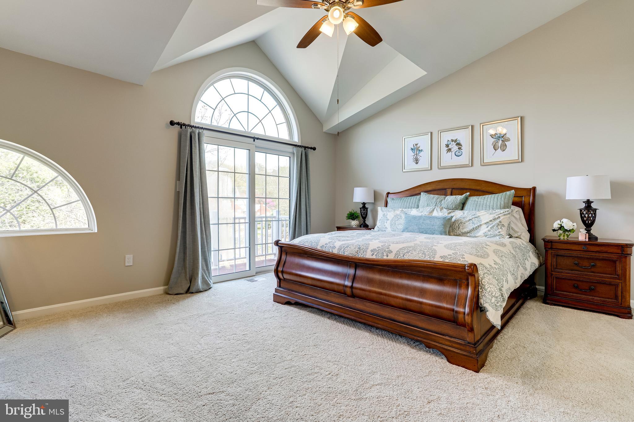 3064 South Glebe Road Arlington, VA 22206 - Photo 41 of 72 Vaulted Ceilings,Private Balcony,2 Walk In Closets