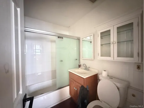 $4,000 | 49-04 69th Street | Maspeth