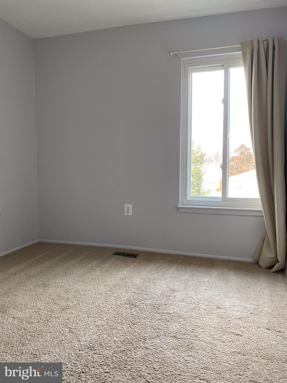 2384 Sun Valley Circle, Unit 2P Silver Spring, MD 20906 - Photo 22 of 26 Bedroom #3 good sized