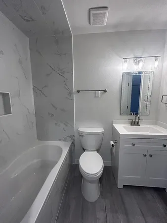 $400,000 | 805 Center Street, Unit A & B, Lockhart, TX 78644