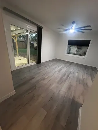 $400,000 | 805 Center Street, Unit A & B, Lockhart, TX 78644