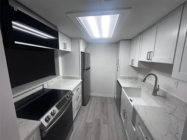 $400,000 | 805 Center Street, Unit A & B, Lockhart, TX 78644