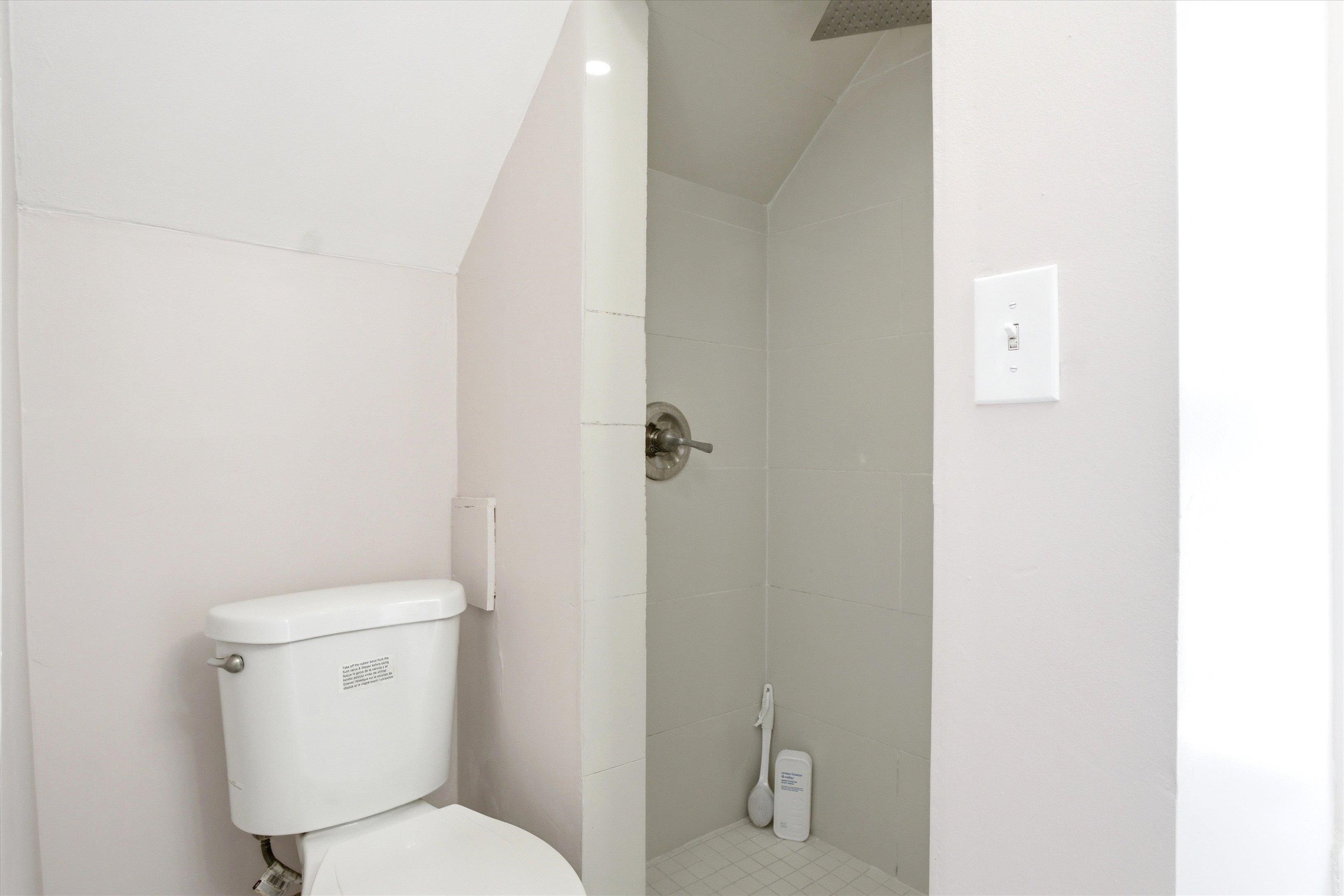 466 South Beech Street Manchester, NH 03103 - Photo 22 of 41