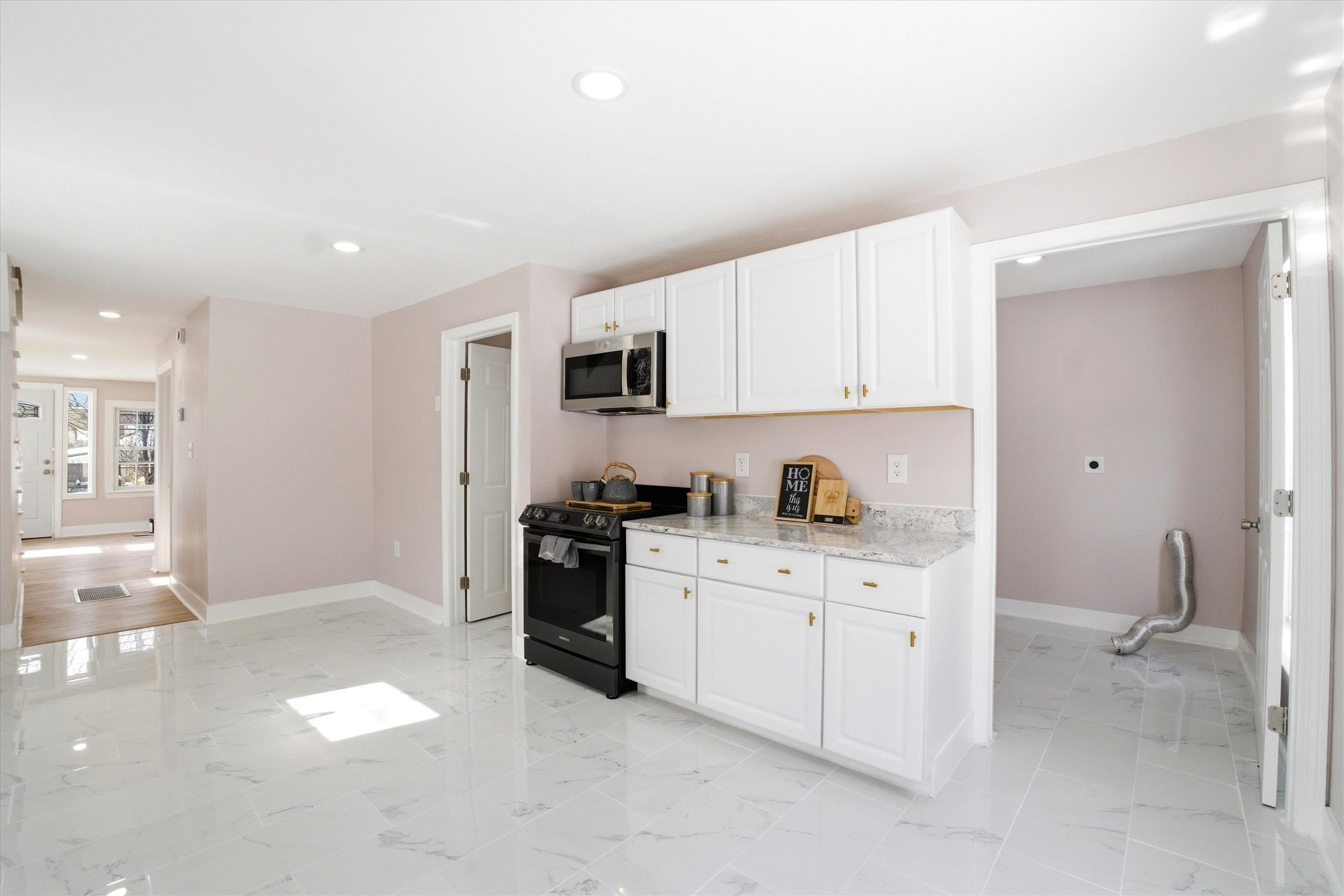 466 South Beech Street Manchester, NH 03103 - Photo 9 of 41