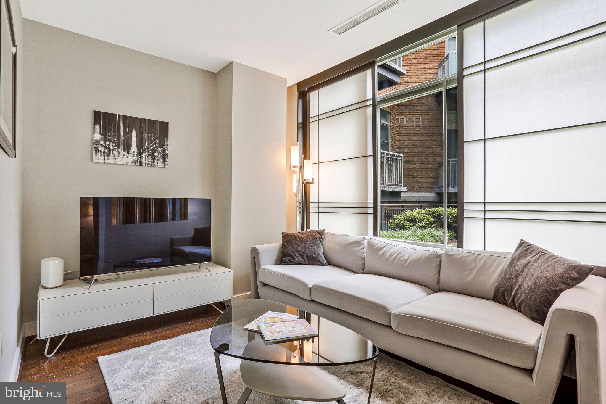 2425 L Street Northwest, Unit 211 Washington, DC 20037 - Photo 7 of 26