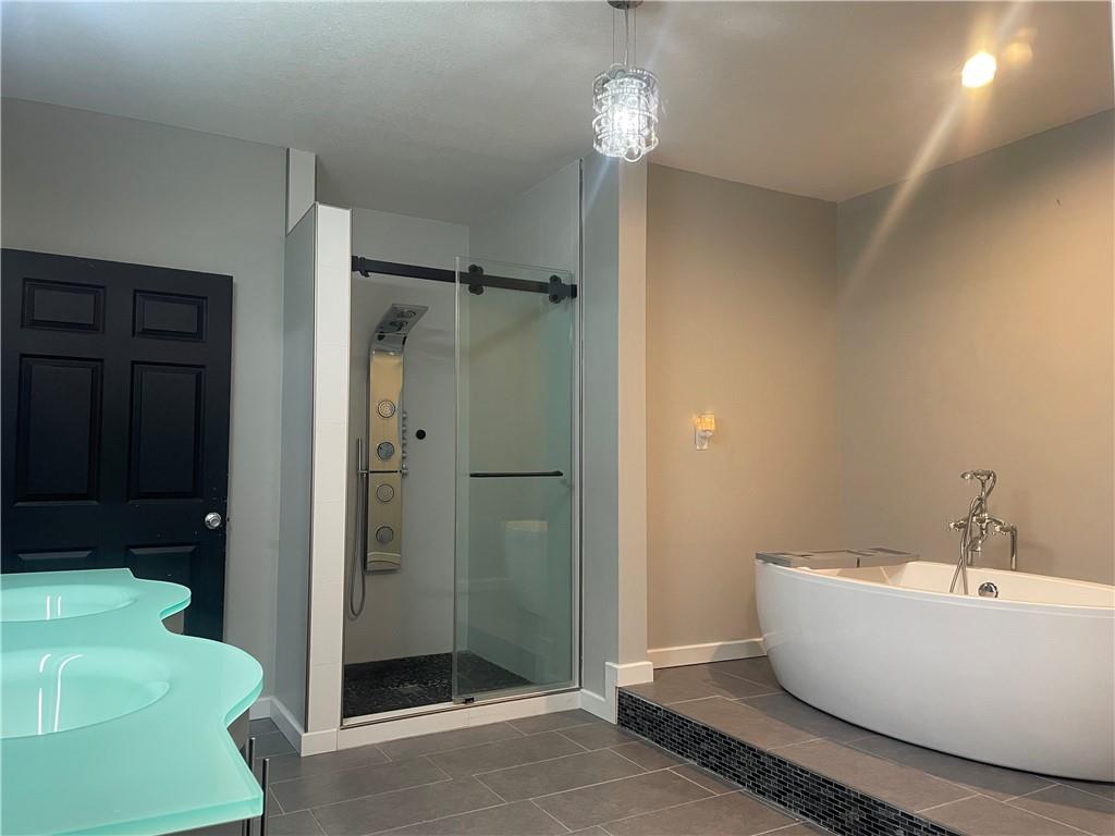 585 Northwest 500 Road Clinton, MO 64735 - Photo 13 of 42