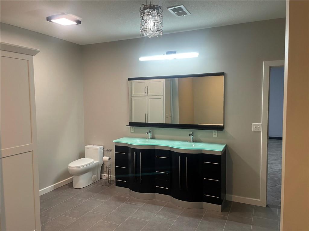 585 Northwest 500 Road Clinton, MO 64735 - Photo 14 of 42