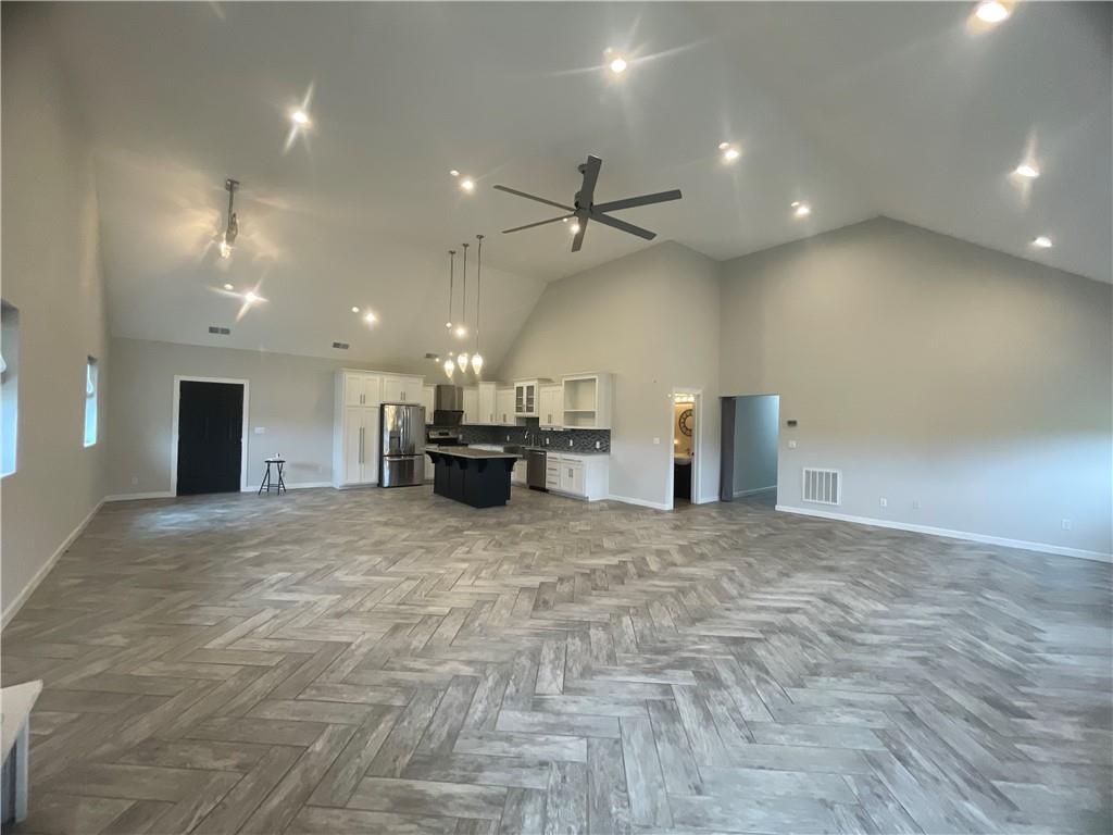 585 Northwest 500 Road Clinton, MO 64735 - Photo 3 of 42