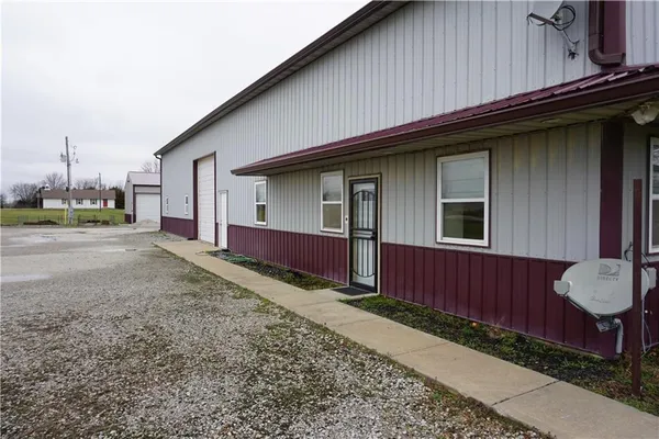 $425,000 | 585 Northwest 500 Road, Clinton, MO 64735
