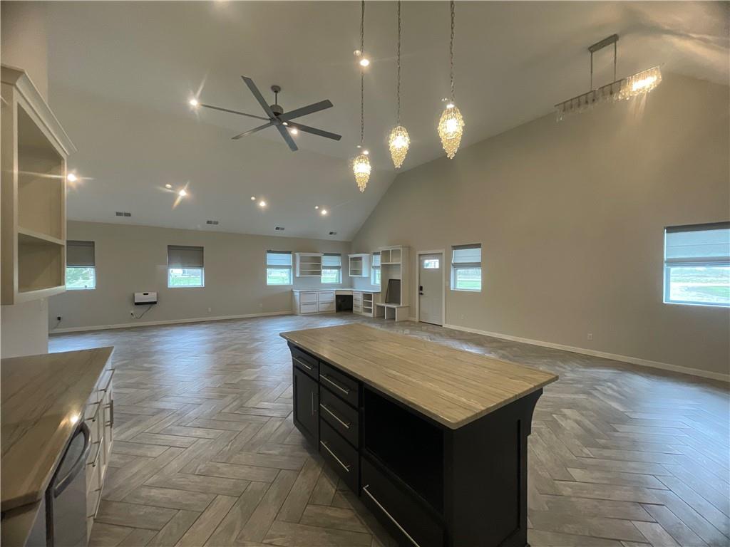 585 Northwest 500 Road Clinton, MO 64735 - Photo 8 of 42