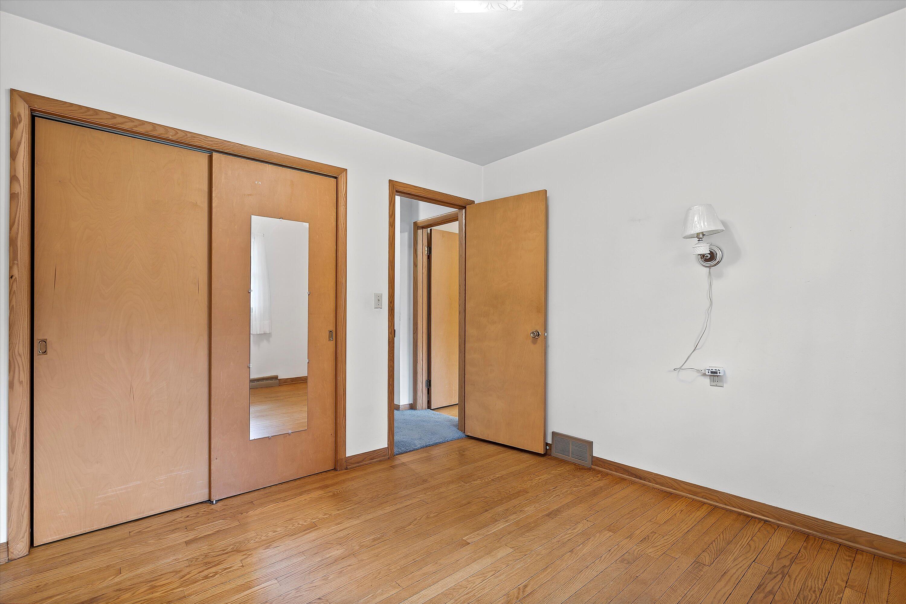 4241 Hillside Road Polk, WI 53086 - Photo 13 of 36 35-DSC09139