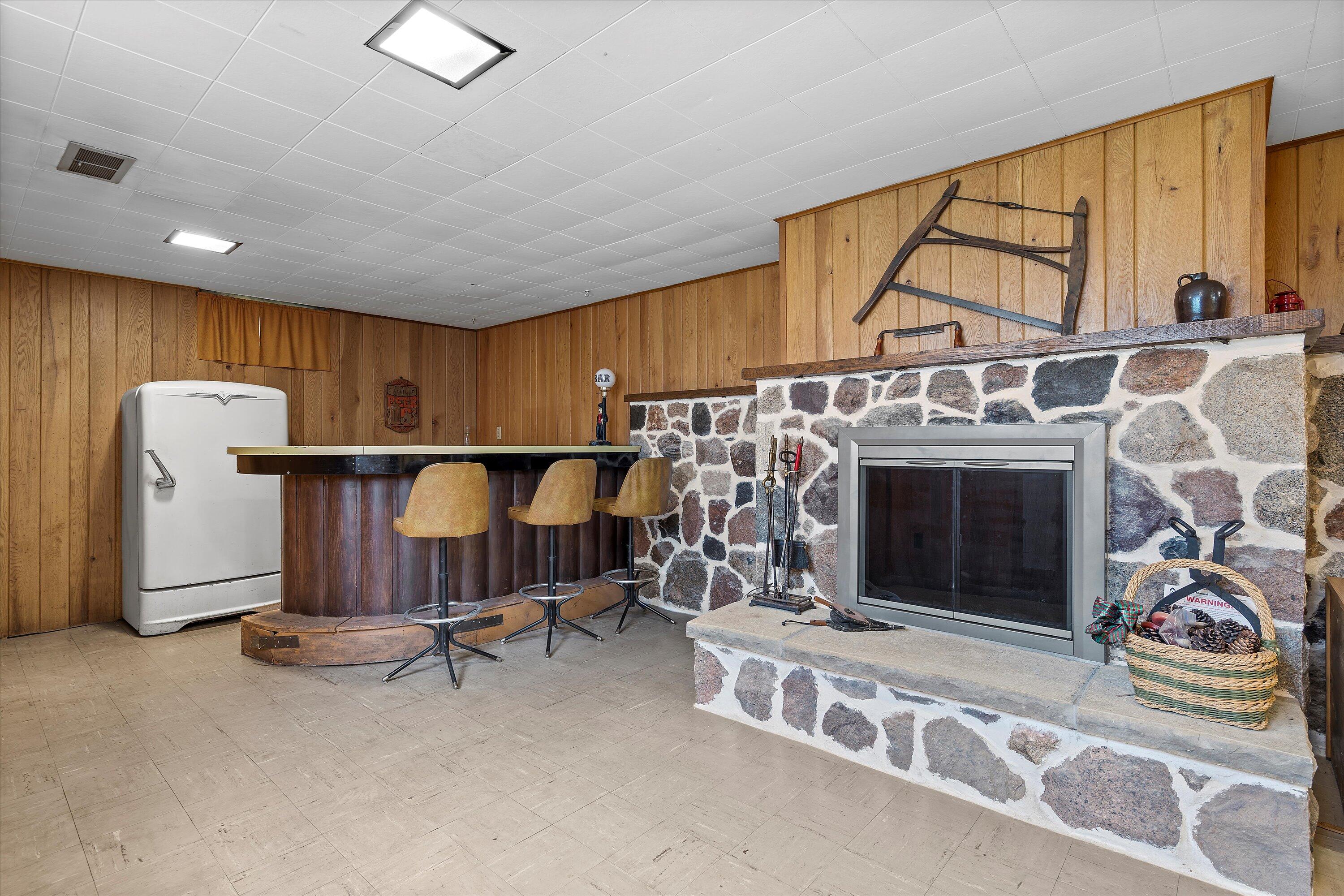 4241 Hillside Road Polk, WI 53086 - Photo 22 of 36 45-DSC09199