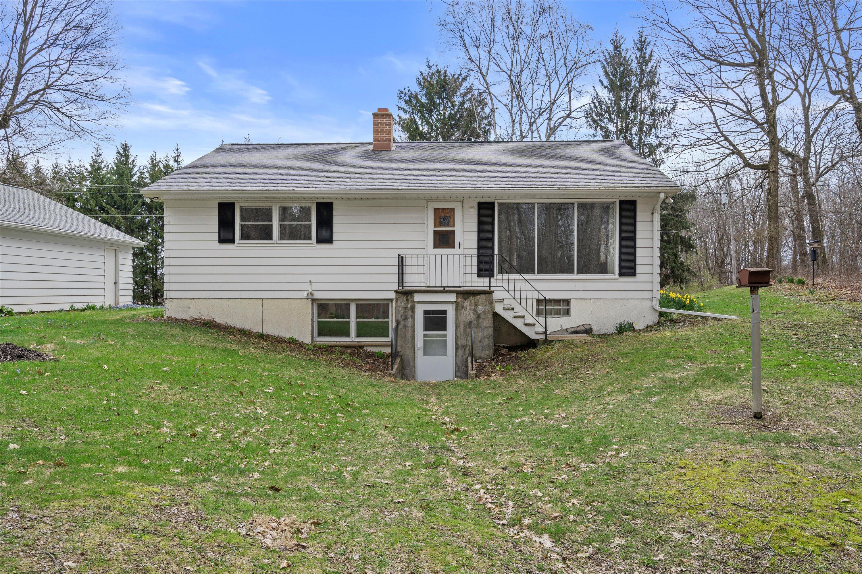 4241 Hillside Road Polk, WI 53086 - Photo 26 of 36 22-DSC09056