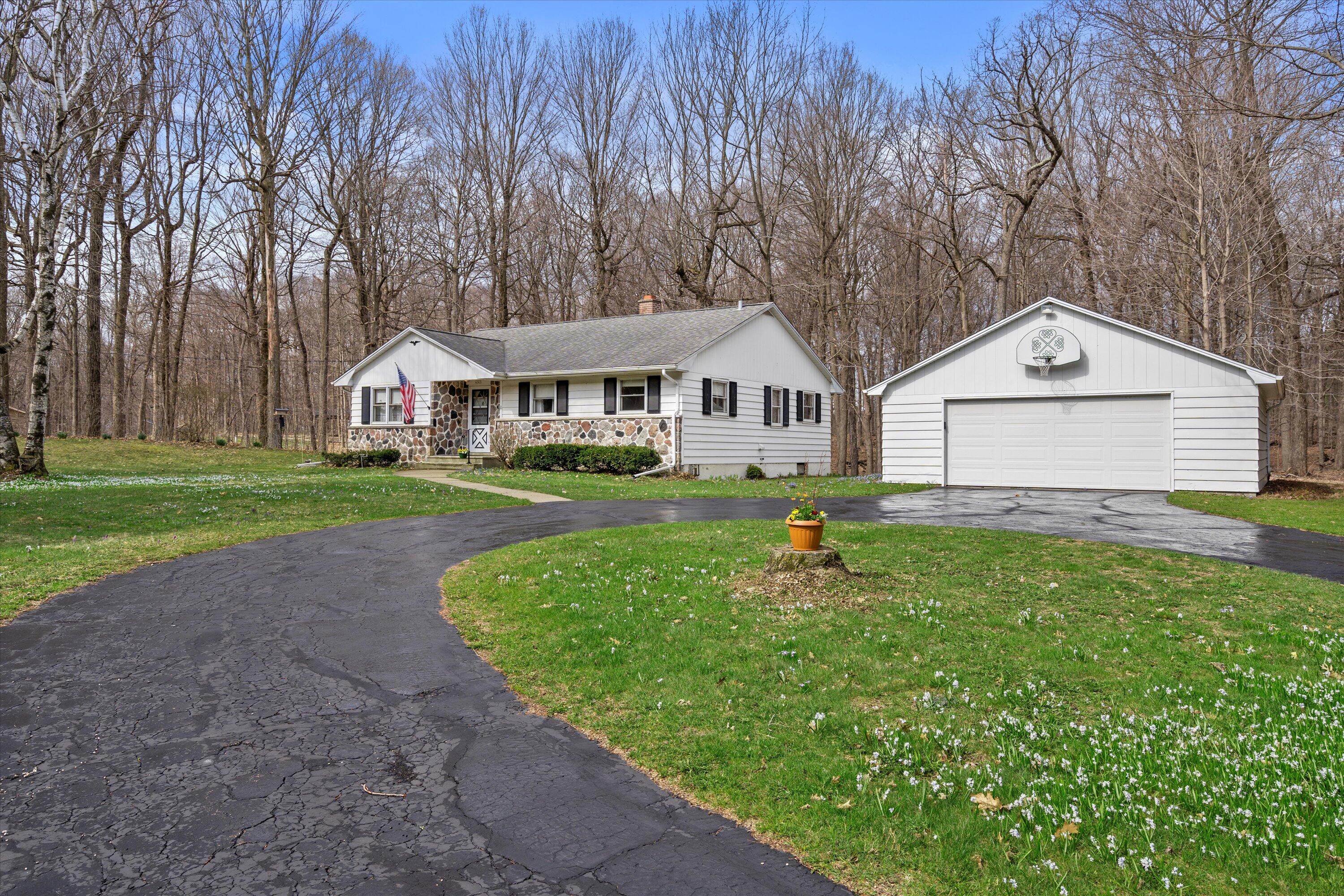 4241 Hillside Road Polk, WI 53086 - Photo 3 of 36 19-DSC09026