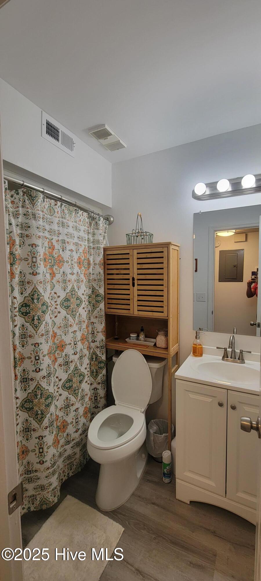 4169 Spirea Drive Wilmington, NC 28403 - Photo 9 of 14 20250515_111859