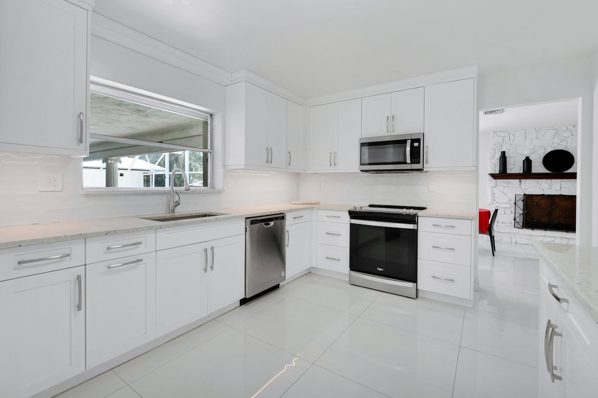 800 Southwest 17th Street Boca Raton, FL 33486 - Photo 19 of 83 18-web-or-mls-DSC_0661