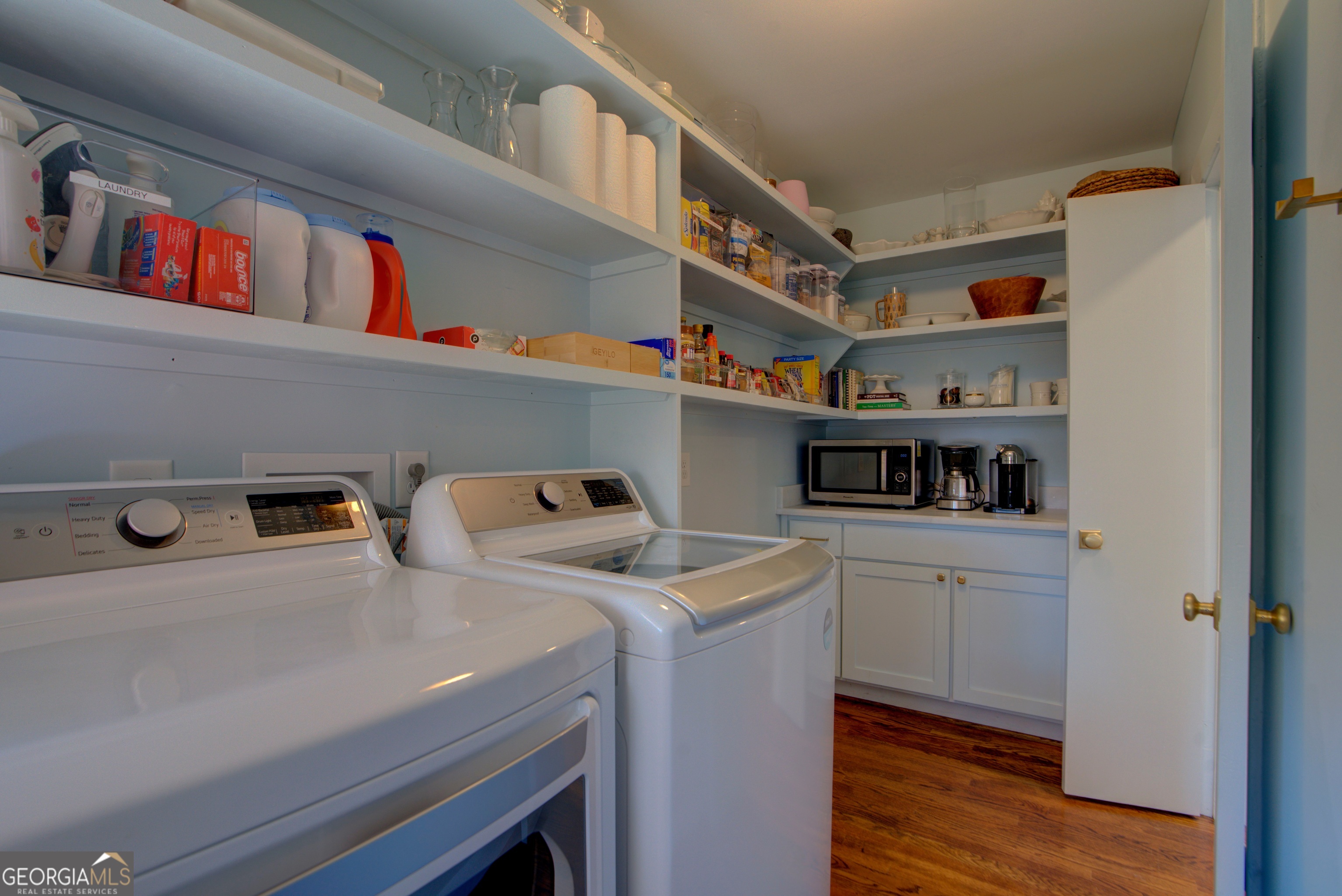 17 Crestwood Drive Rome, GA 30165 - Photo 26 of 36 a utility room with dryer and washer