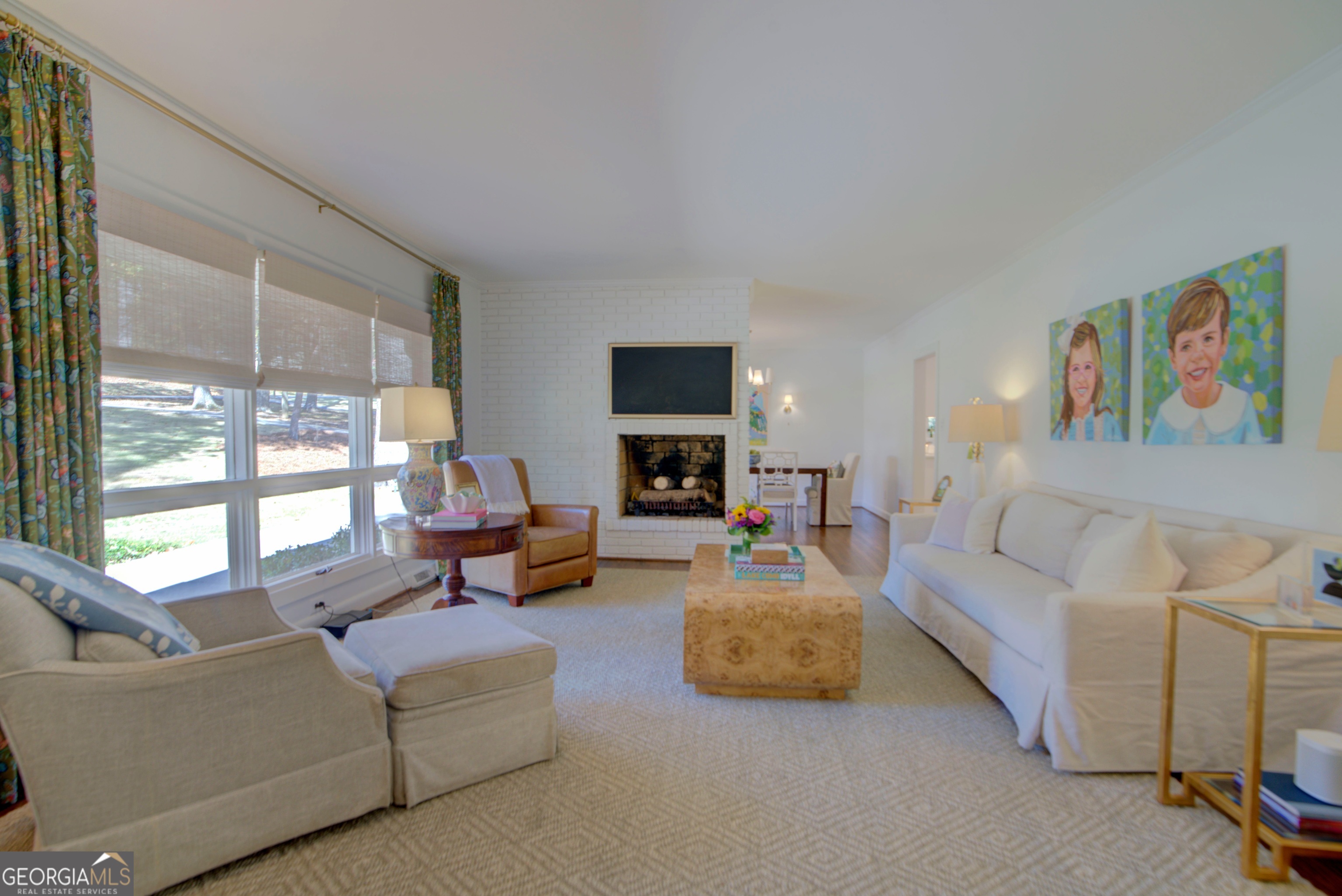 17 Crestwood Drive Rome, GA 30165 - Photo 9 of 36 a living room with furniture fireplace and a large window