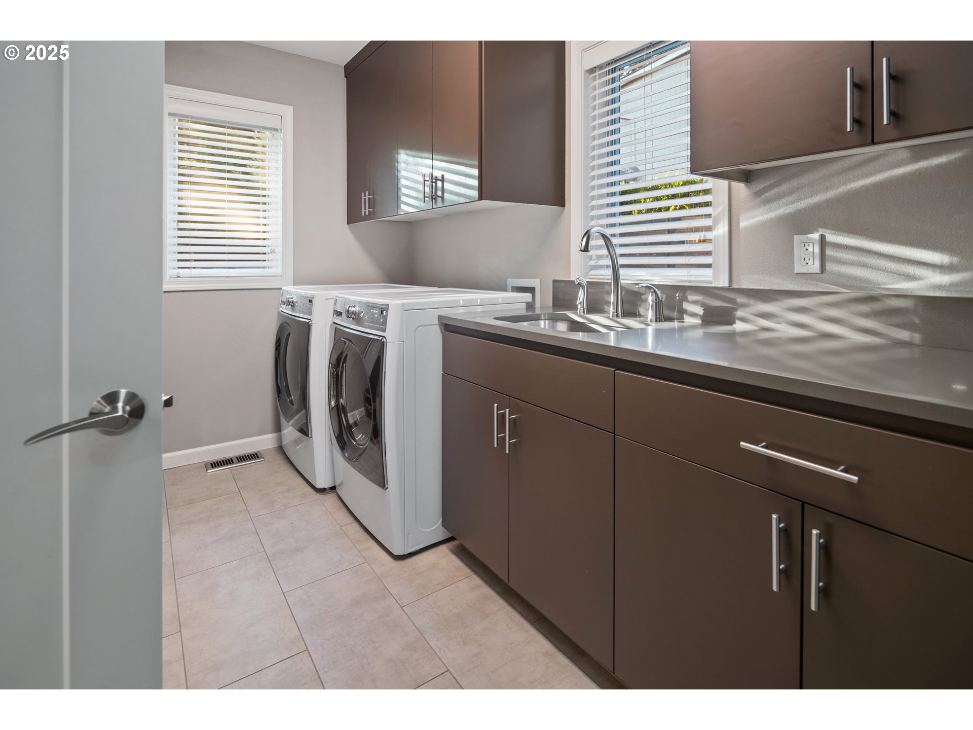 4265 Albert Circle Lake Oswego, OR 97035 - Photo 35 of 44