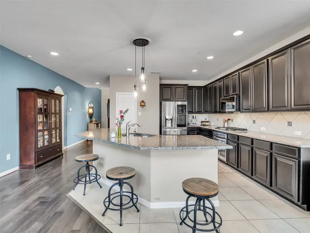 $470,000 | 2704 Oxbow Bluff, Pearland, TX 77581