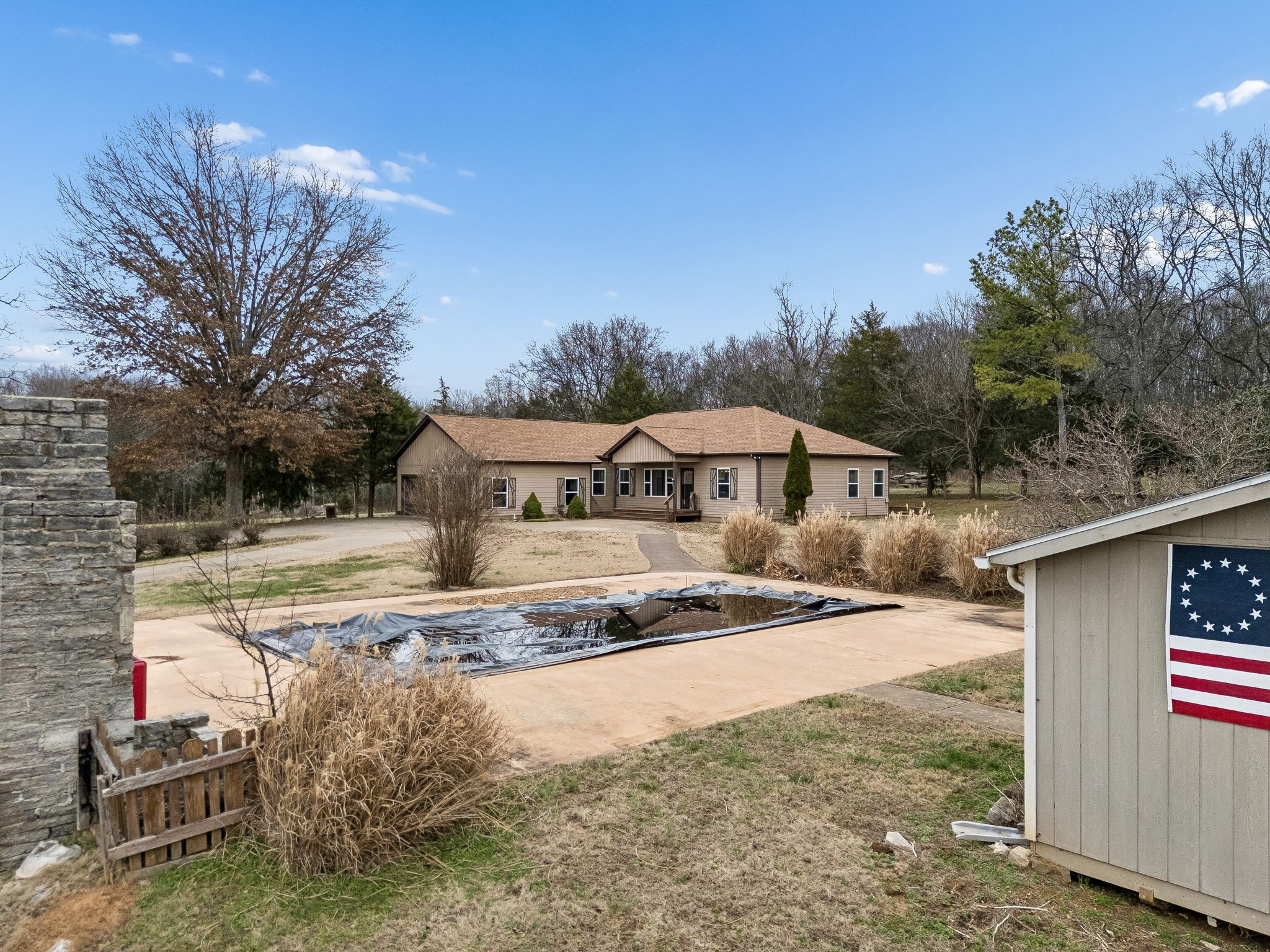 1970 Corinth Road Mount Juliet, TN 37122 - Photo 64 of 71 a view of a house with roof yard