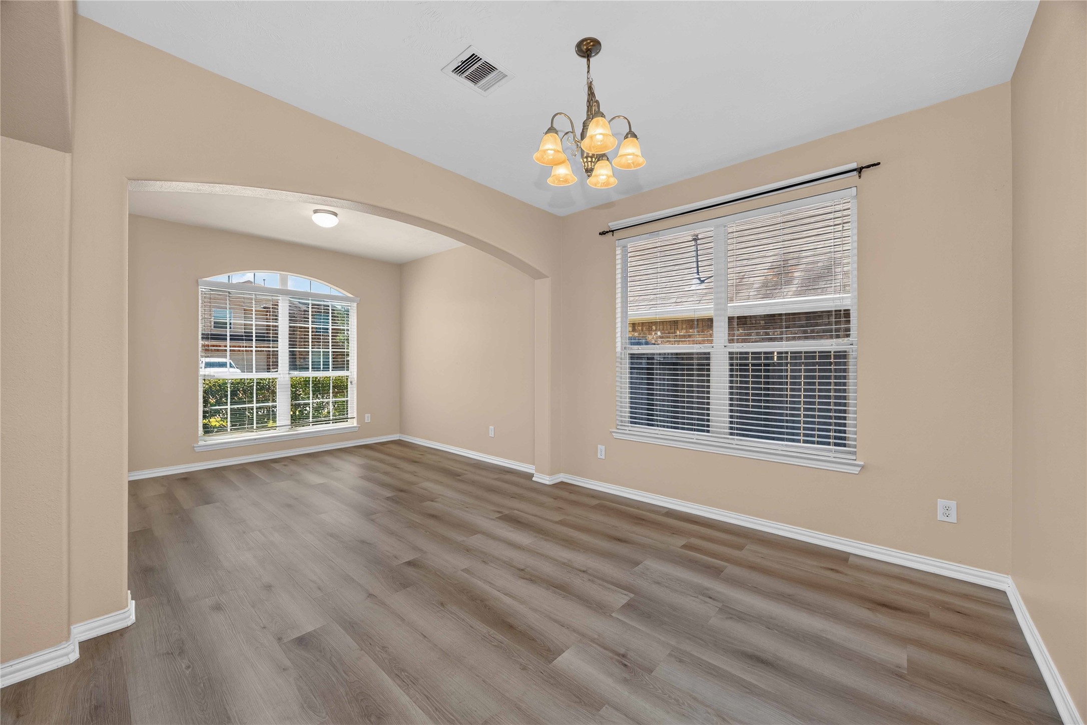 3007 Cimarron Pass Drive Spring, TX 77373 - Photo 5 of 34 Gallery Image 5