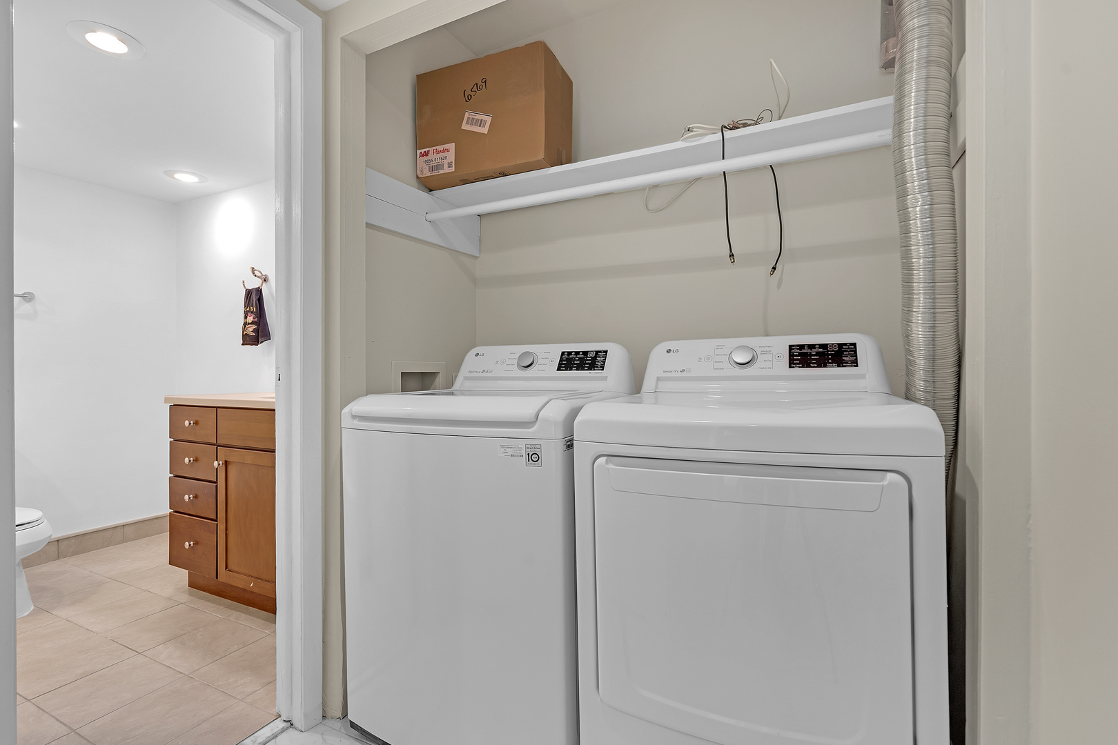 1808 Plum Grove Road, Unit 1B Rolling Meadows, IL 60008 - Photo 14 of 18 Gallery Image 14