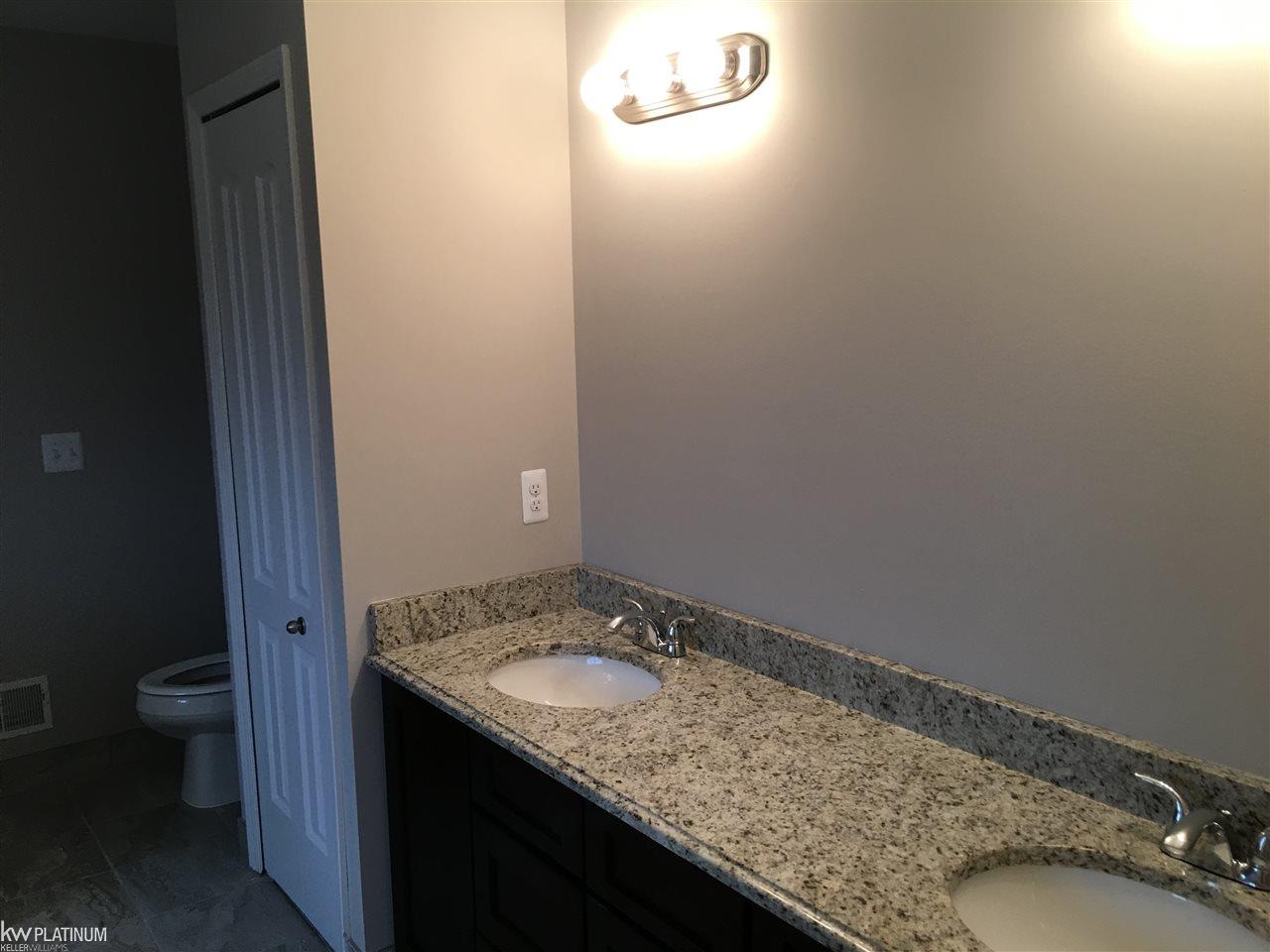 2739 Jewell Drive Rochester Hills, MI 48307 - Photo 4 of 7