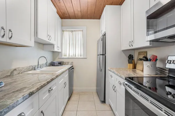 $4,500 | 102 Southeast 7th Avenue, Unit VILLA 1, Delray Beach, FL 33483