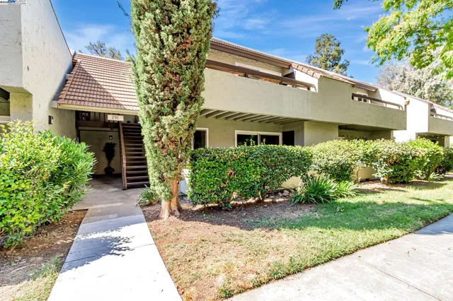$499,999 | 291 Tradewinds Drive, Unit 7, San Jose, CA 95123
