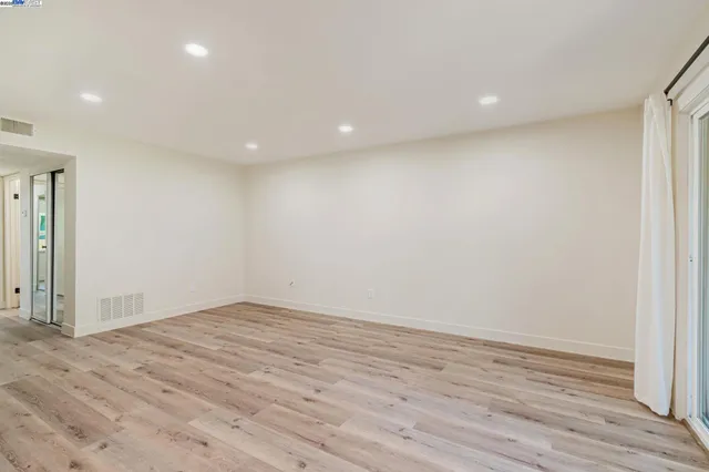 $499,999 | 291 Tradewinds Drive, Unit 7, San Jose, CA 95123