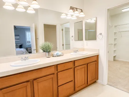 $649,900 | 5300 Kungsting Way, Elk Grove, CA 95757