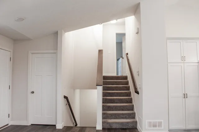 $545,000 | 9989 14th Circle Northeast, St. Michael, MN 55376