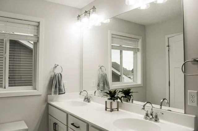 $545,000 | 9989 14th Circle Northeast, St. Michael, MN 55376