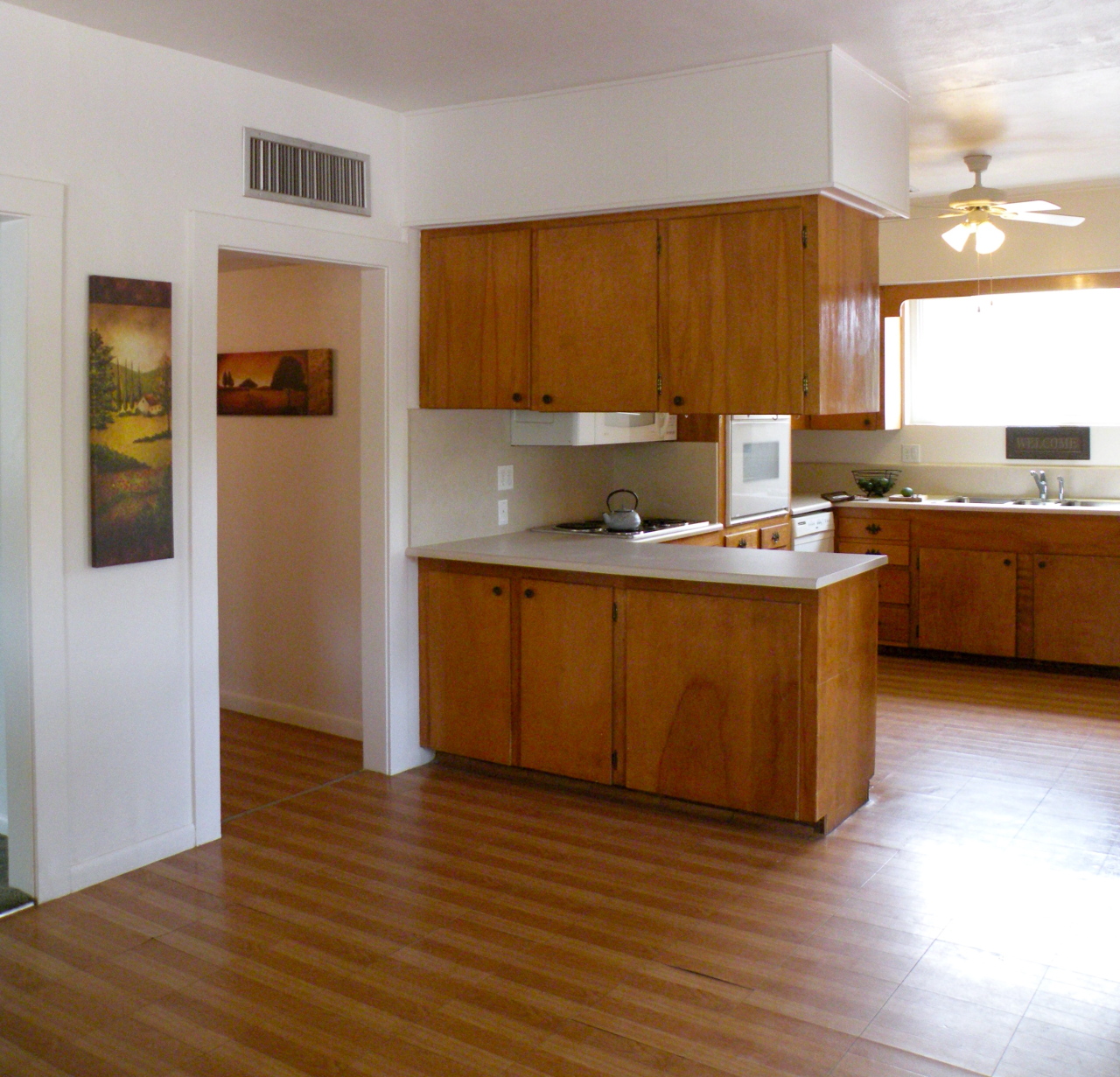 4441 West Carver Road Laveen, AZ 85339 - Photo 6 of 16 Dining Room and Kitchen